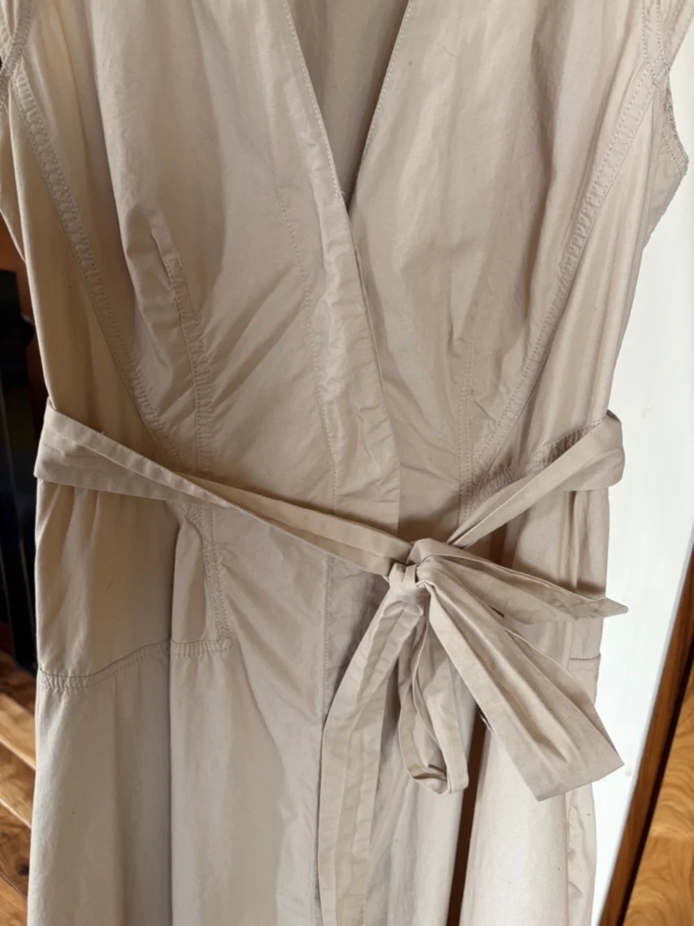 Maeve Sleeveless Collared Midi Dress - Picture 9 of 9
